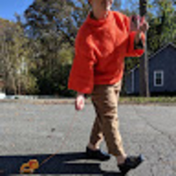 Meet your Posher, Whitney - Picture 1 of 1